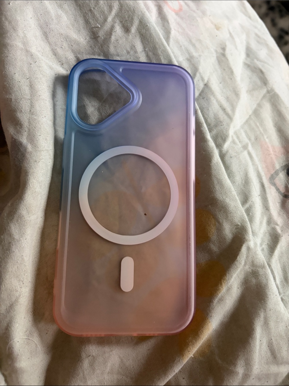 Gradient MagSafe-Compatible iPhone 17 Case